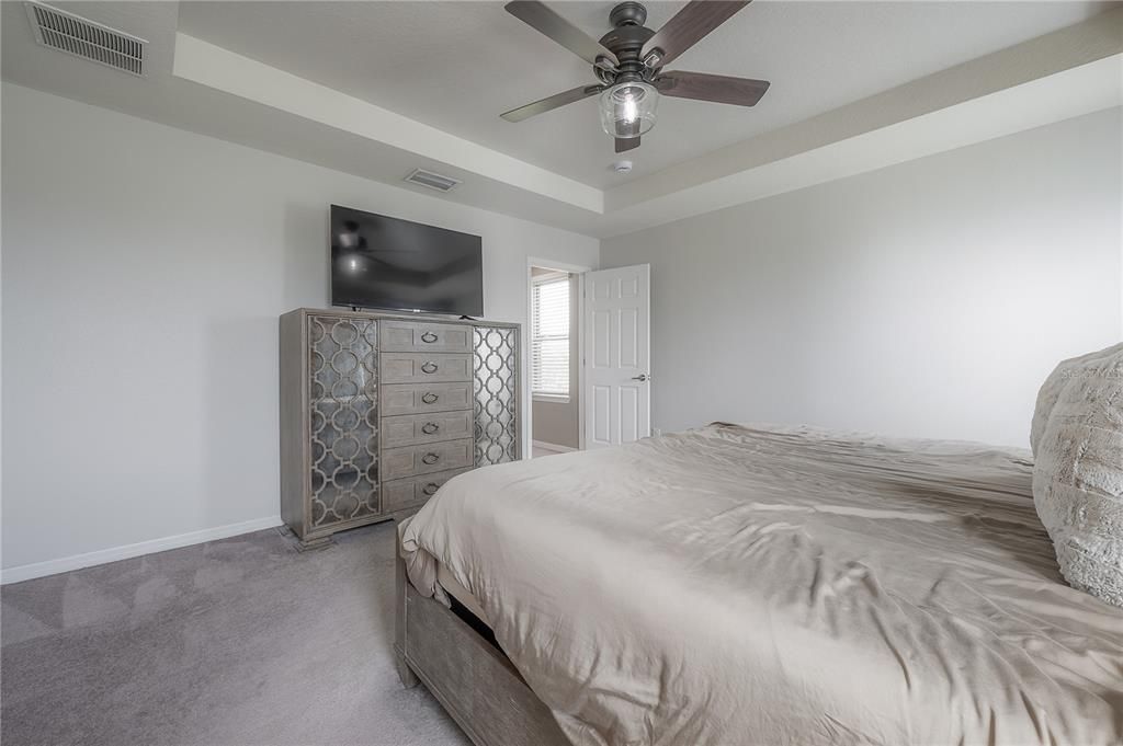 For Sale: $440,000 (4 beds, 2 baths, 2200 Square Feet)