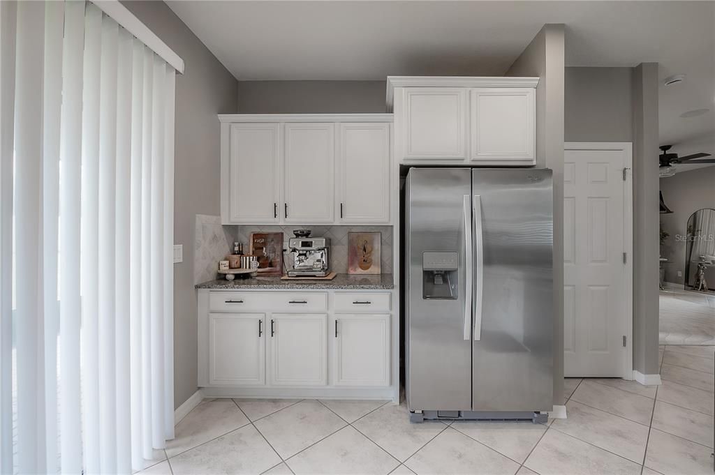 For Sale: $440,000 (4 beds, 2 baths, 2200 Square Feet)