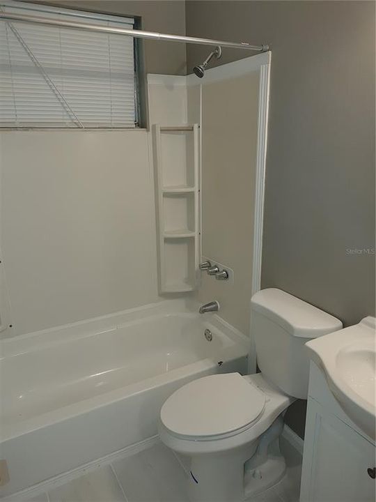 В аренду: $1,325 (4 спален, 1 ванн, 1113 Квадратных фут)