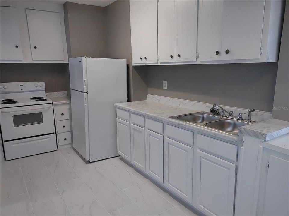 В аренду: $1,325 (4 спален, 1 ванн, 1113 Квадратных фут)