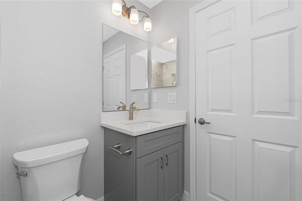 For Sale: $325,000 (3 beds, 2 baths, 1437 Square Feet)