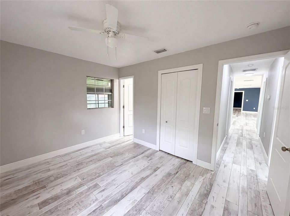 En Venta: $323,000 (4 camas, 2 baños, 1839 Pies cuadrados)