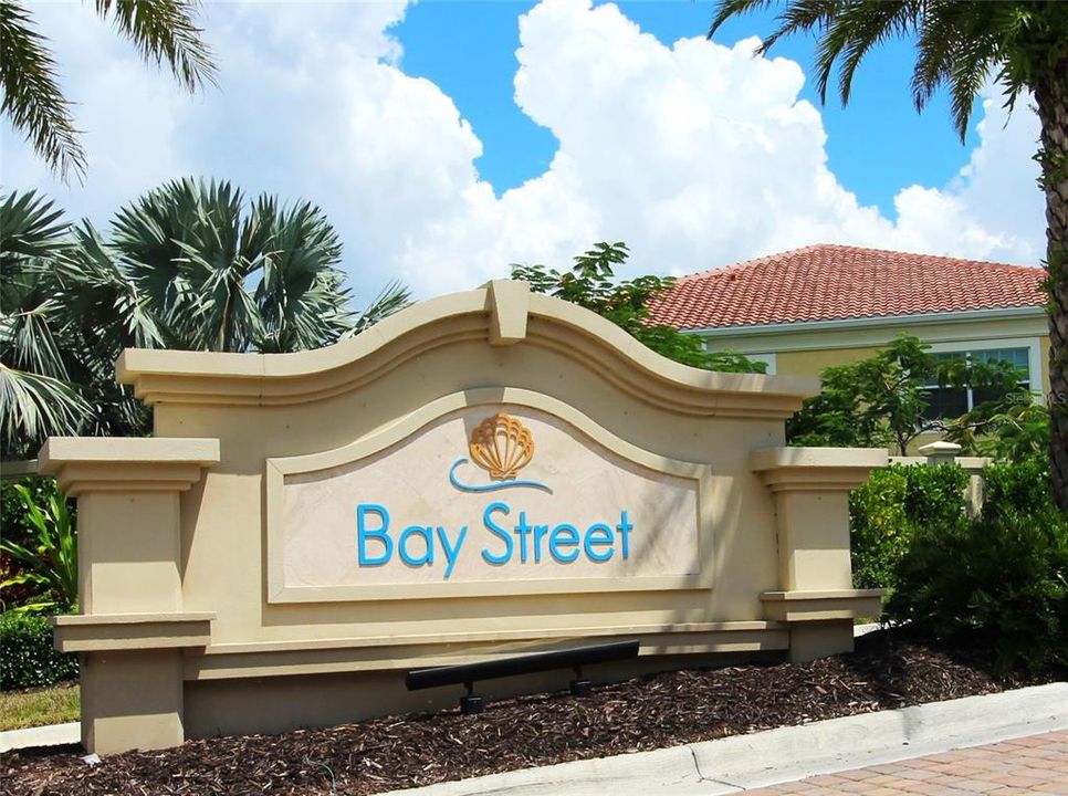 For Rent: $1,950 (3 beds, 2 baths, 1430 Square Feet)