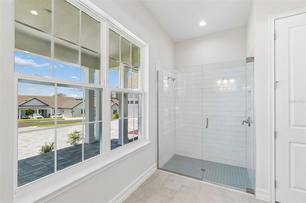 En Venta: $599,000 (3 camas, 3 baños, 2606 Pies cuadrados)