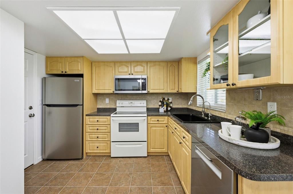 En Venta: $317,500 (2 camas, 2 baños, 986 Pies cuadrados)