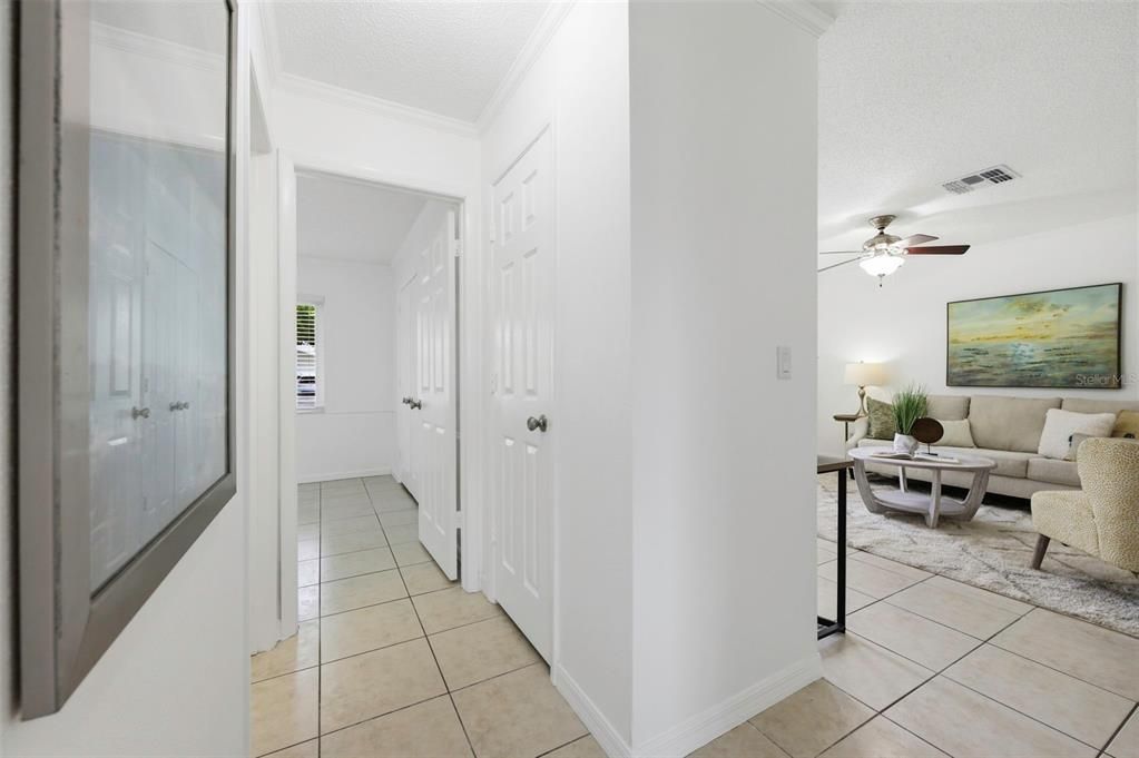En Venta: $317,500 (2 camas, 2 baños, 986 Pies cuadrados)