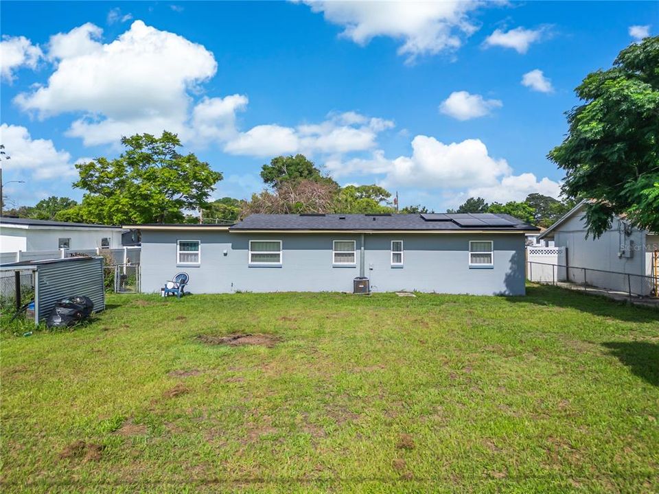 For Sale: $275,000 (3 beds, 1 baths, 988 Square Feet)