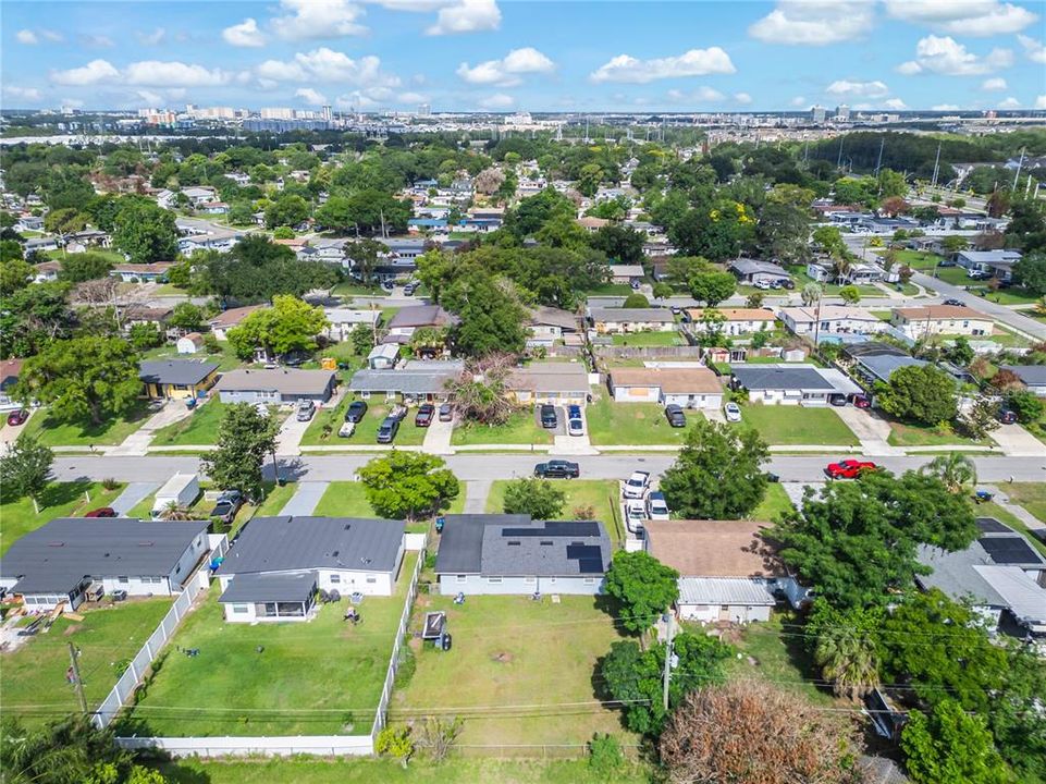 For Sale: $275,000 (3 beds, 1 baths, 988 Square Feet)