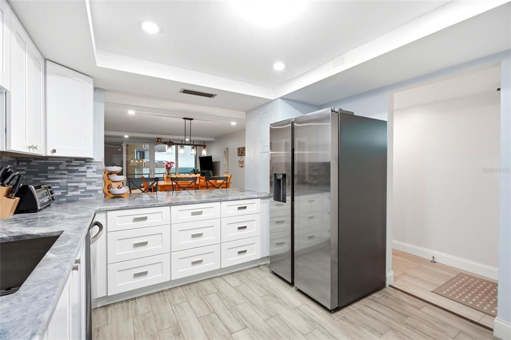 На продажу: $469,900 (1 спален, 1 ванн, 1060 Квадратных фут)