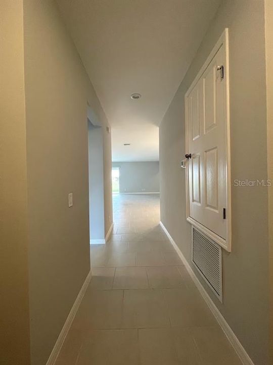 For Rent: $2,400 (4 beds, 3 baths, 2126 Square Feet)