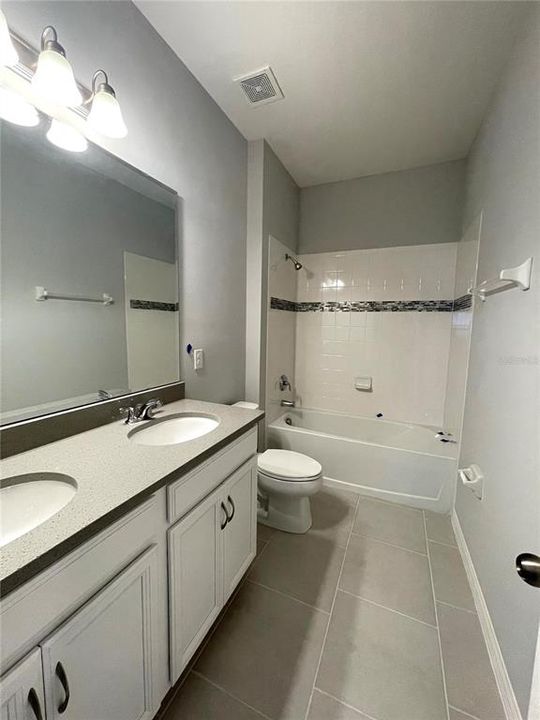 For Rent: $2,400 (4 beds, 3 baths, 2126 Square Feet)