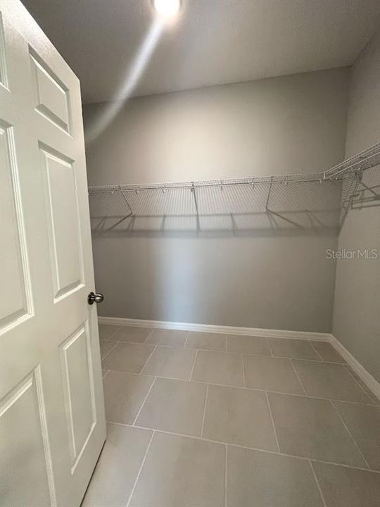 For Rent: $2,400 (4 beds, 3 baths, 2126 Square Feet)