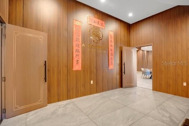 На продажу: $4,500,000 (0 спален, 0 ванн, 8163 Квадратных фут)