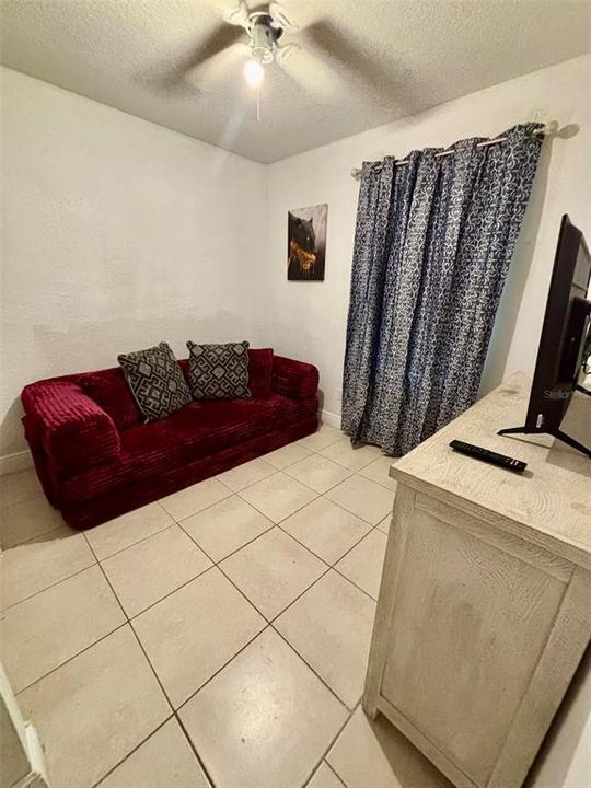 В аренду: $2,500 (3 спален, 2 ванн, 875 Квадратных фут)