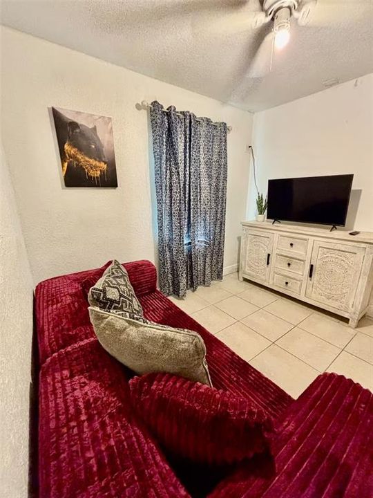 В аренду: $2,500 (3 спален, 2 ванн, 875 Квадратных фут)