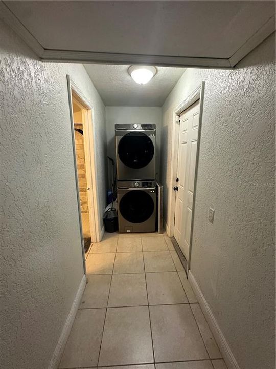 В аренду: $2,500 (3 спален, 2 ванн, 875 Квадратных фут)