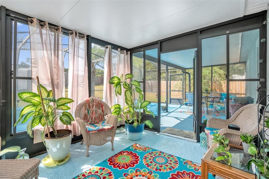 En Venta: $381,900 (4 camas, 2 baños, 2010 Pies cuadrados)