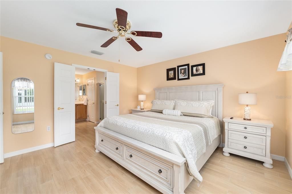 En Venta: $339,900 (2 camas, 2 baños, 1698 Pies cuadrados)