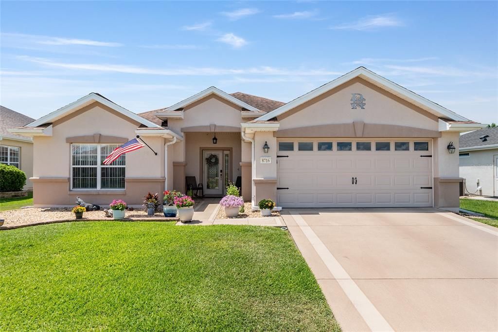 En Venta: $339,900 (2 camas, 2 baños, 1698 Pies cuadrados)
