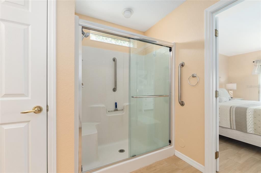 En Venta: $339,900 (2 camas, 2 baños, 1698 Pies cuadrados)