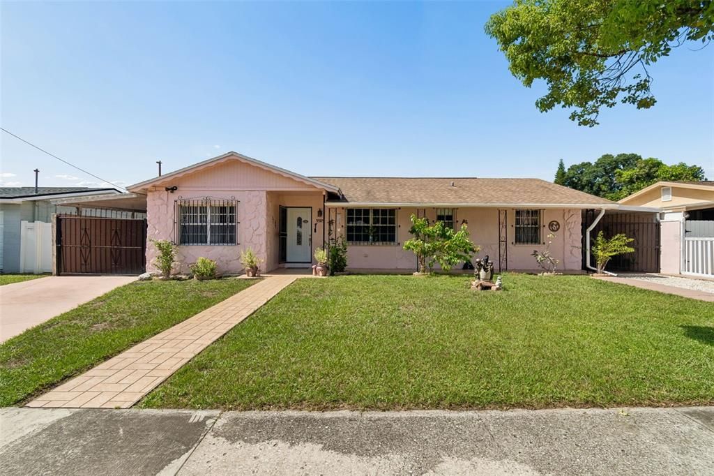 На продажу: $439,000 (4 спален, 2 ванн, 1224 Квадратных фут)