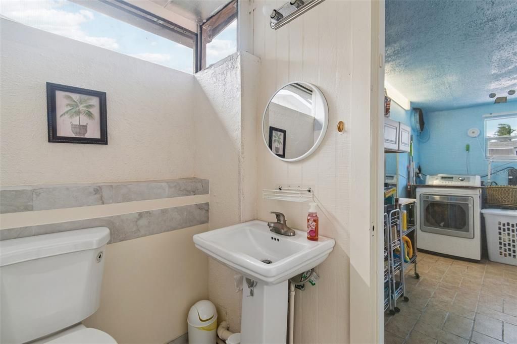 На продажу: $439,000 (4 спален, 2 ванн, 1224 Квадратных фут)