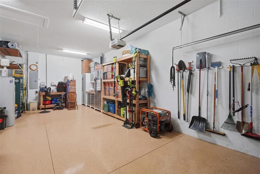 En Venta: $460,000 (3 camas, 2 baños, 1968 Pies cuadrados)