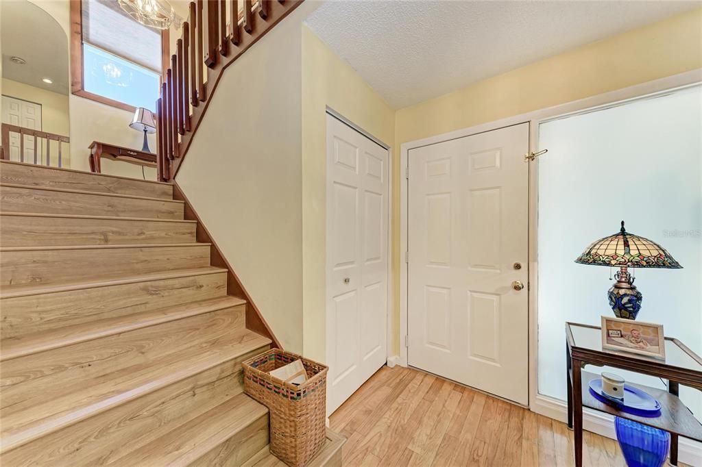 For Sale: $335,000 (3 beds, 3 baths, 2177 Square Feet)