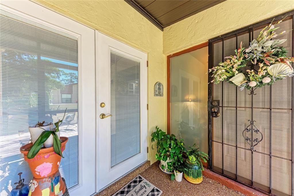 For Sale: $335,000 (3 beds, 3 baths, 2177 Square Feet)
