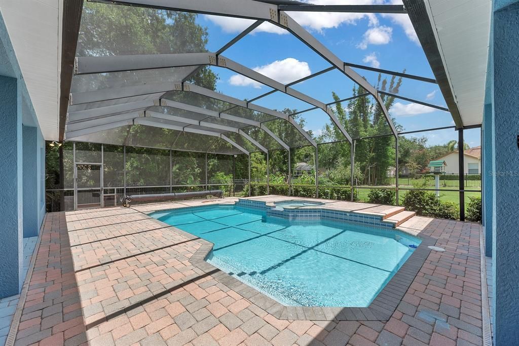 For Rent: $5,000 (5 beds, 4 baths, 3285 Square Feet)
