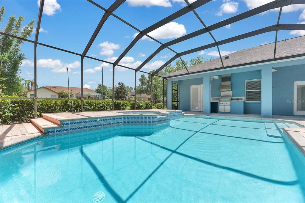 For Rent: $5,000 (5 beds, 4 baths, 3285 Square Feet)