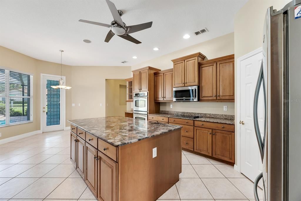 For Rent: $5,000 (5 beds, 4 baths, 3285 Square Feet)