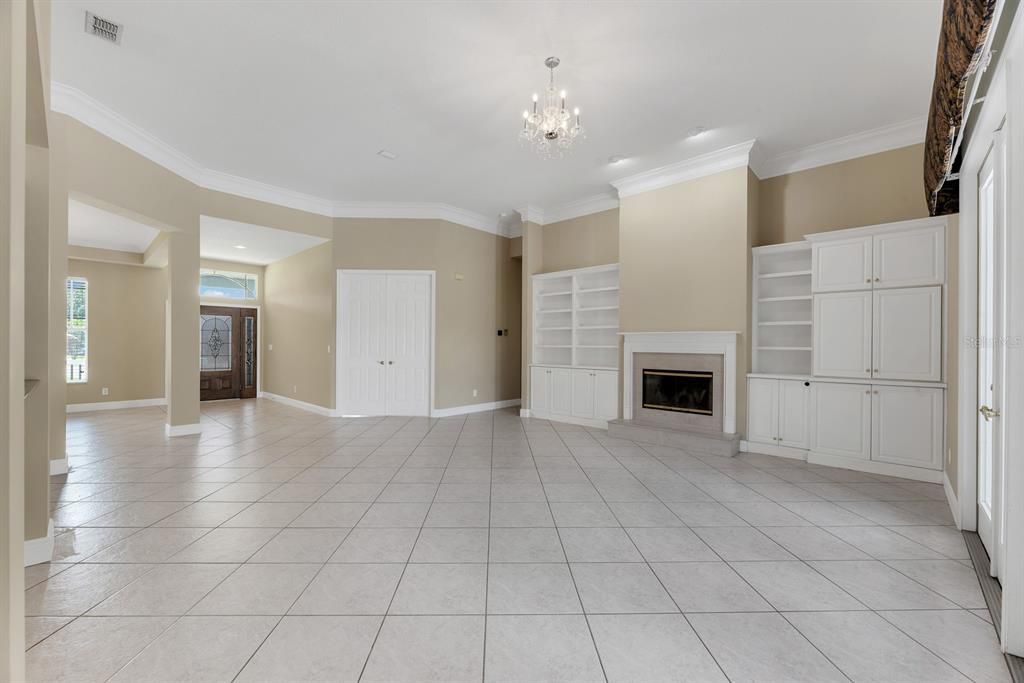 For Rent: $5,000 (5 beds, 4 baths, 3285 Square Feet)
