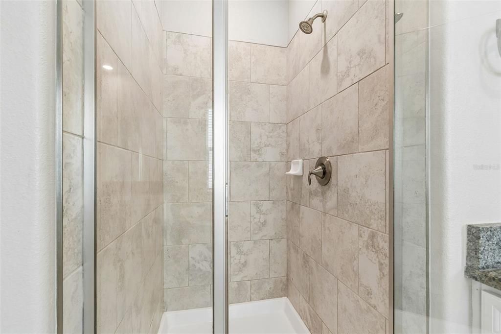 For Rent: $3,490 (5 beds, 3 baths, 3777 Square Feet)