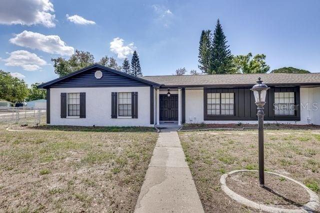 For Rent: $3,400 (3 beds, 2 baths, 1640 Square Feet)