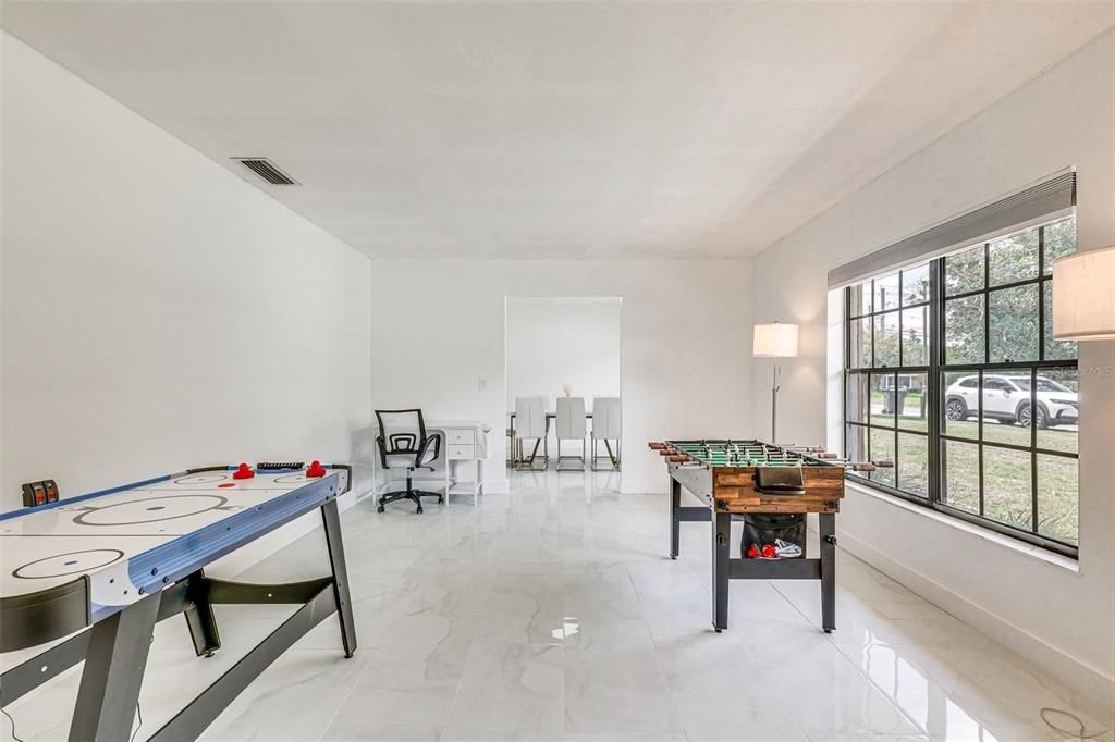 For Rent: $3,400 (3 beds, 2 baths, 1640 Square Feet)