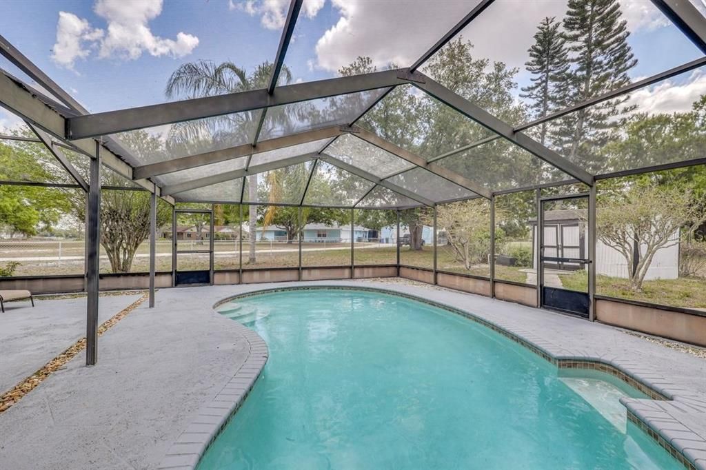 For Rent: $3,400 (3 beds, 2 baths, 1640 Square Feet)