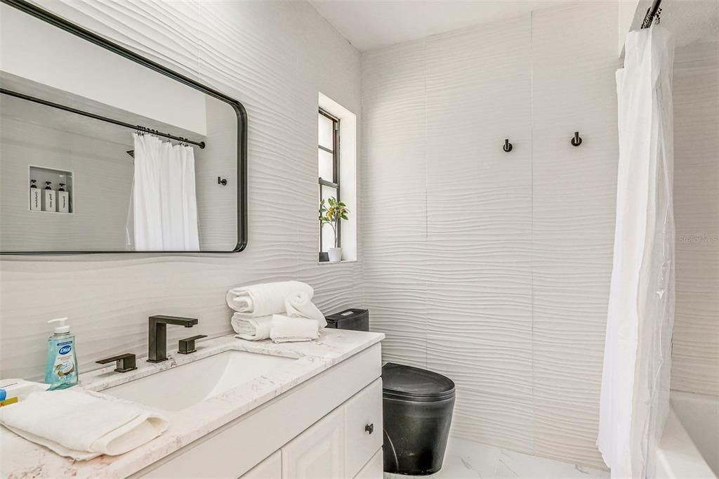 For Rent: $3,400 (3 beds, 2 baths, 1640 Square Feet)