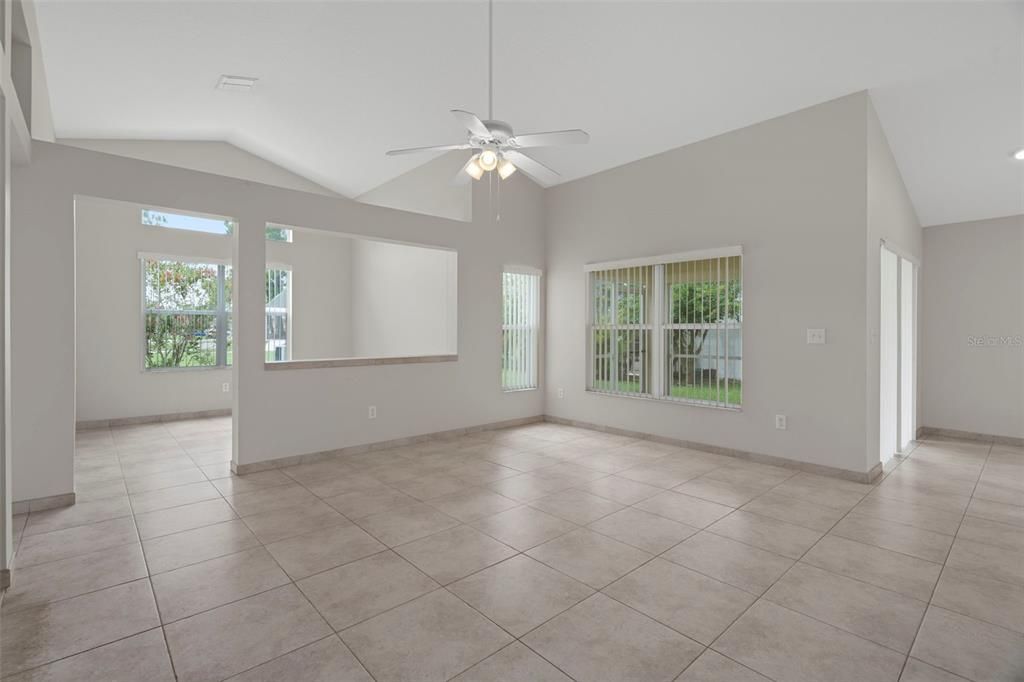 For Sale: $375,000 (3 beds, 2 baths, 1758 Square Feet)