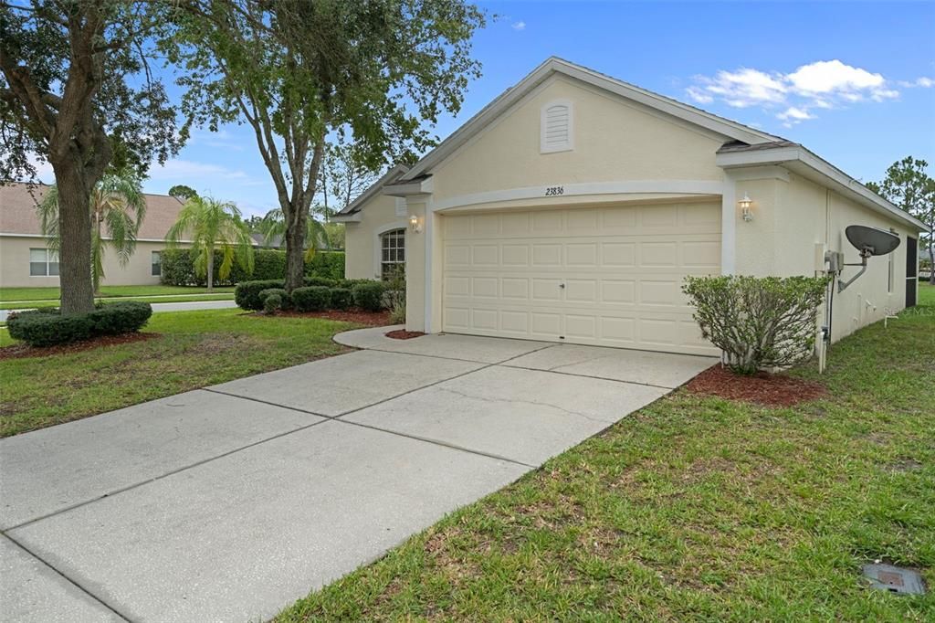 For Sale: $375,000 (3 beds, 2 baths, 1758 Square Feet)