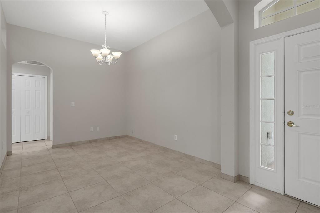 For Sale: $375,000 (3 beds, 2 baths, 1758 Square Feet)