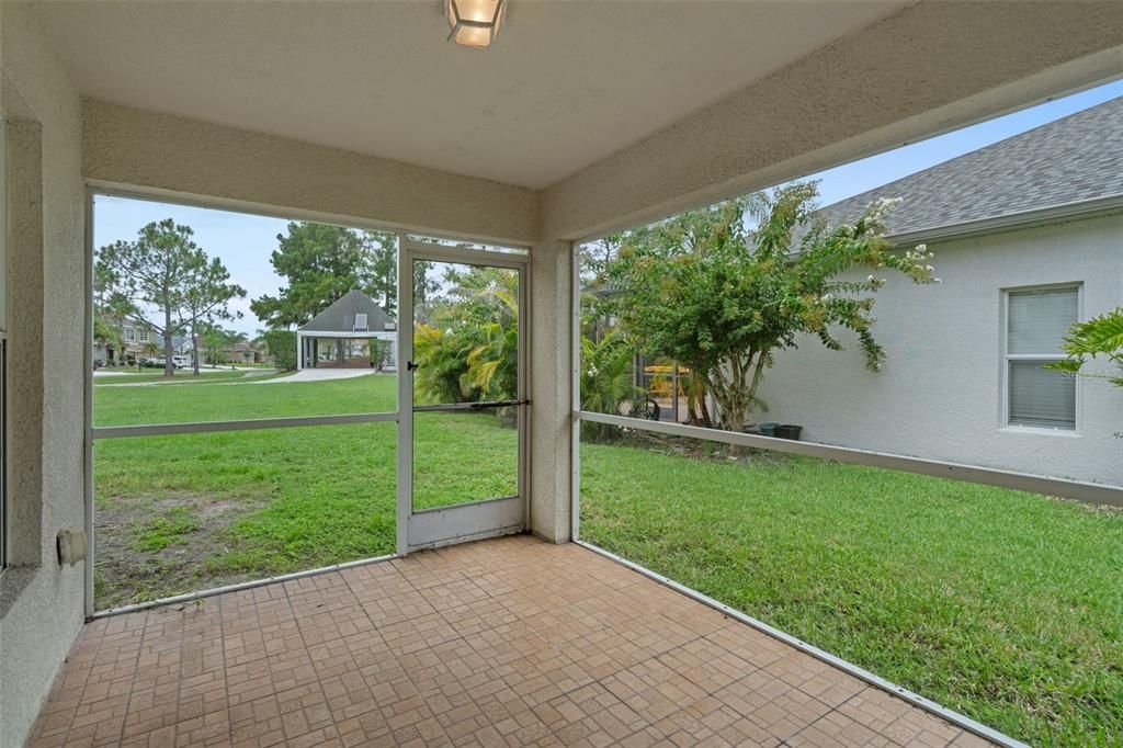 For Sale: $375,000 (3 beds, 2 baths, 1758 Square Feet)
