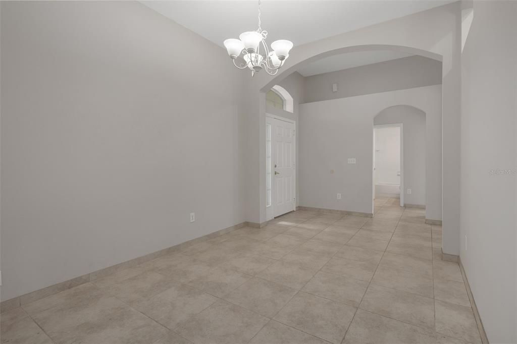 For Sale: $375,000 (3 beds, 2 baths, 1758 Square Feet)