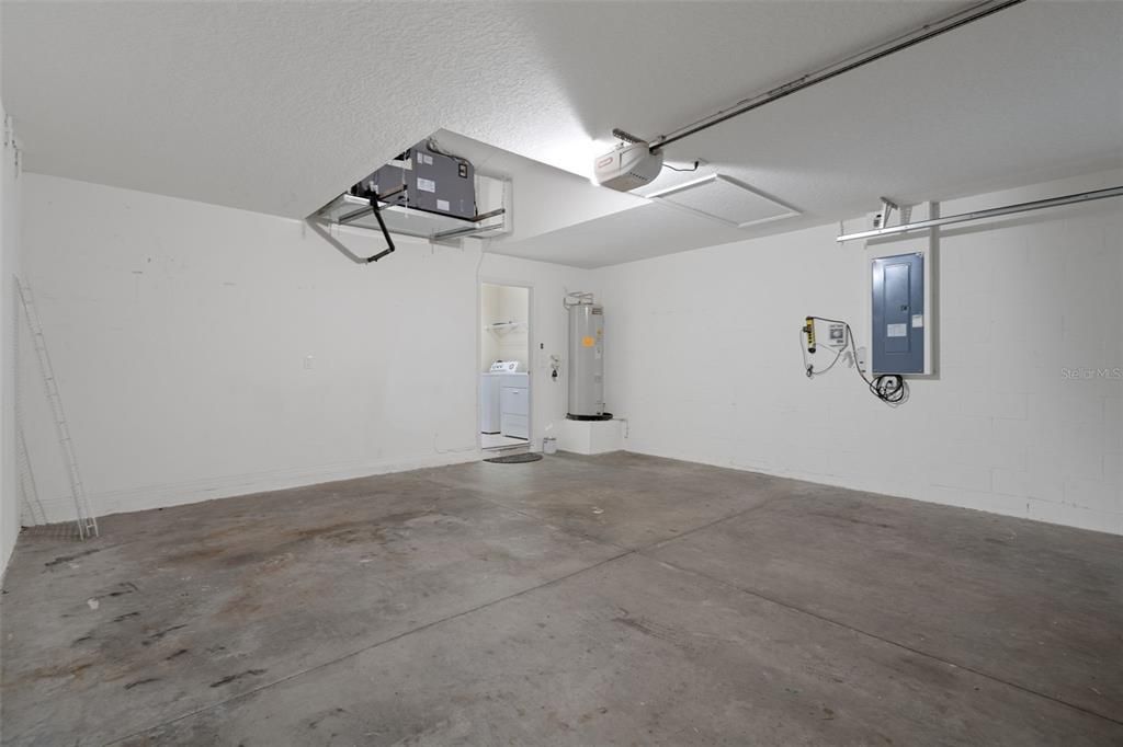 For Sale: $375,000 (3 beds, 2 baths, 1758 Square Feet)