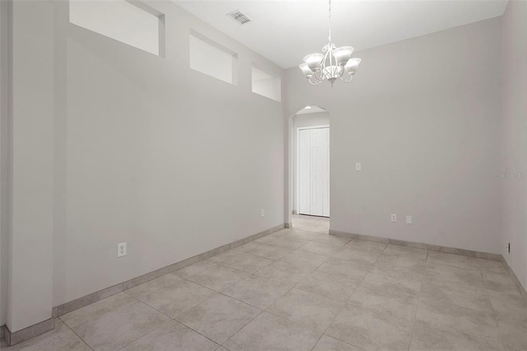 For Sale: $375,000 (3 beds, 2 baths, 1758 Square Feet)