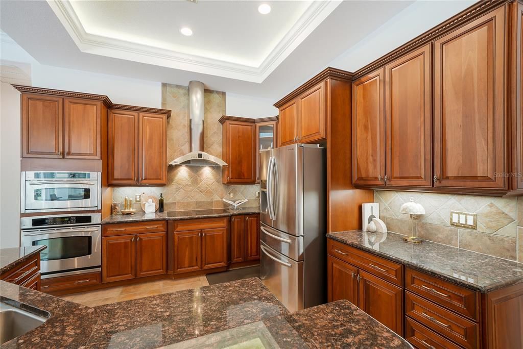 En Venta: $1,075,000 (4 camas, 4 baños, 4176 Pies cuadrados)
