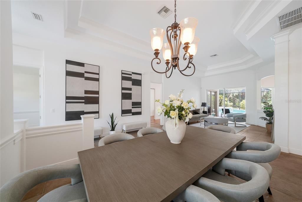 En Venta: $1,075,000 (4 camas, 4 baños, 4176 Pies cuadrados)