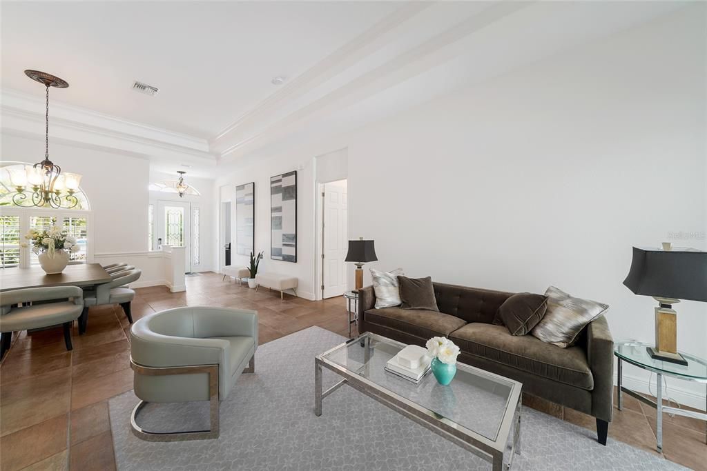 En Venta: $1,075,000 (4 camas, 4 baños, 4176 Pies cuadrados)