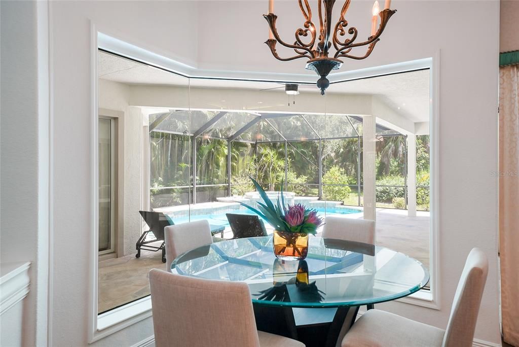 En Venta: $1,075,000 (4 camas, 4 baños, 4176 Pies cuadrados)