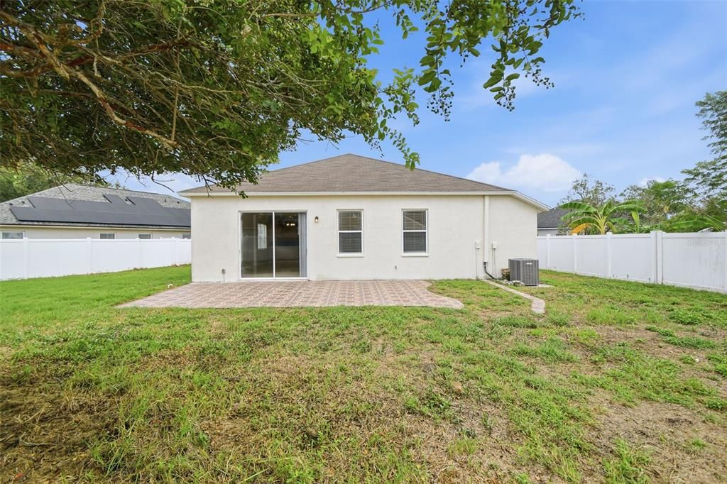 En Venta: $309,900 (4 camas, 2 baños, 2089 Pies cuadrados)